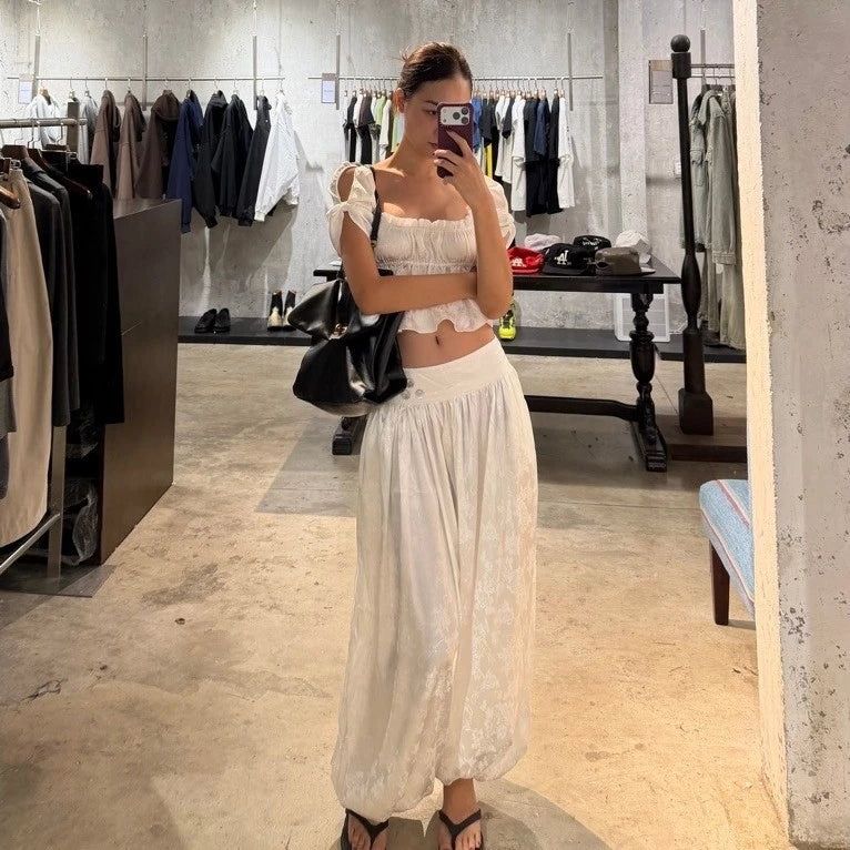 ANN CROP TOP - Gonghaze Ann top – White Floral Satin Crop Top